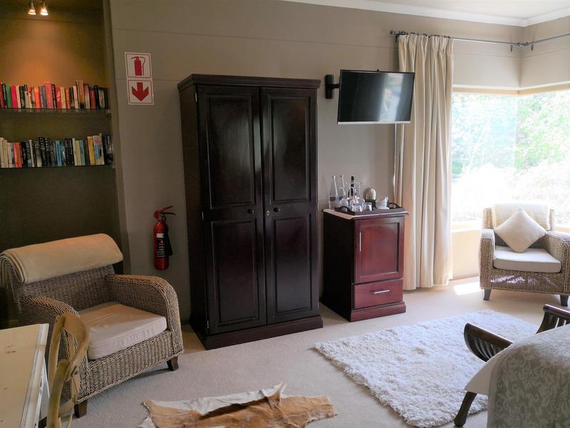 6 Bedroom Property for Sale in Paarl Western Cape